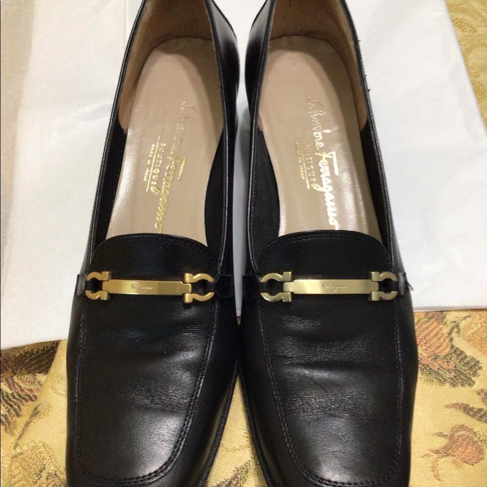Salvatore Ferragamo shoes 9.5 3A